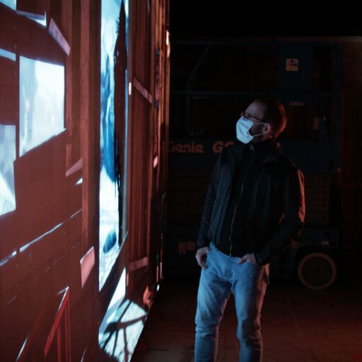 Simon Spielmann in front of an LED Wall